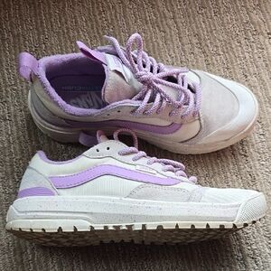 Vans Women's Purple and Cream Sneakers